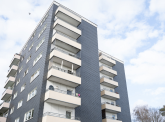 Hochhaus heizt mit Wärmepumpe