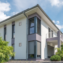 Dimplex DL 40 Außenblende Metall an Hausfassade