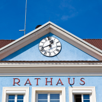 Rathaus heizt mit Wärmepumpe