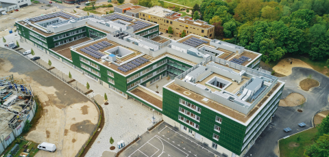 Schule Köln Goldbeck Wasseramselweg heizt mit Wärmepumpe